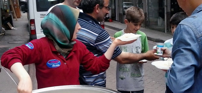 Denge Alışveriş 14.Yaş Gününü Kutladı
