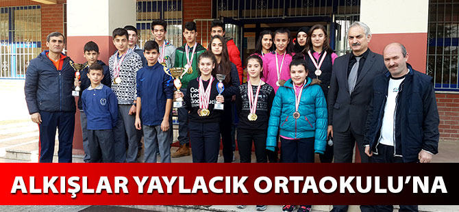 Alkışlar Yaylacık Ortaokulu’na