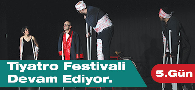 Tiyatro Festivali Devam Ediyor