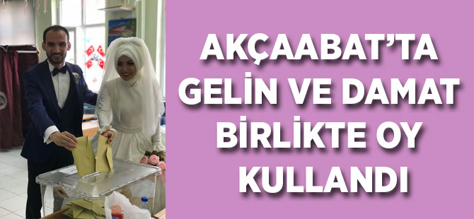 Akçaabat'ta Gelin ve Damat Birlikte Oy Kullandı
