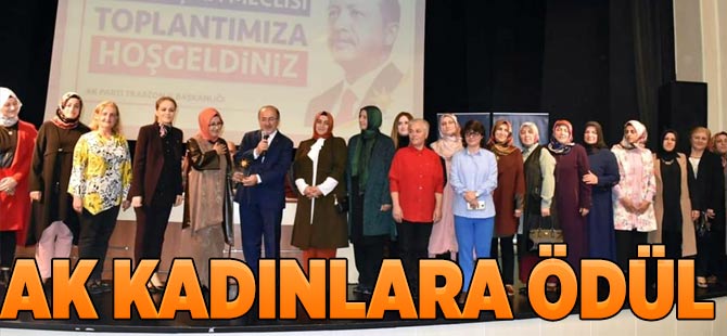 AK Kadınlara Ödül Geldi