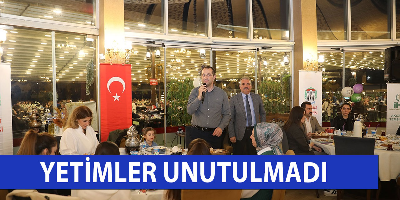 Yetim Gülerse Dünya Güler