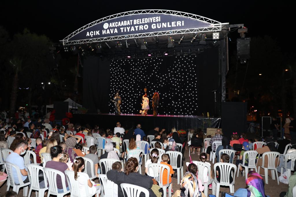 5. AÇIK HAVA TİYATRO GÜNLERİ BAŞLIYOR