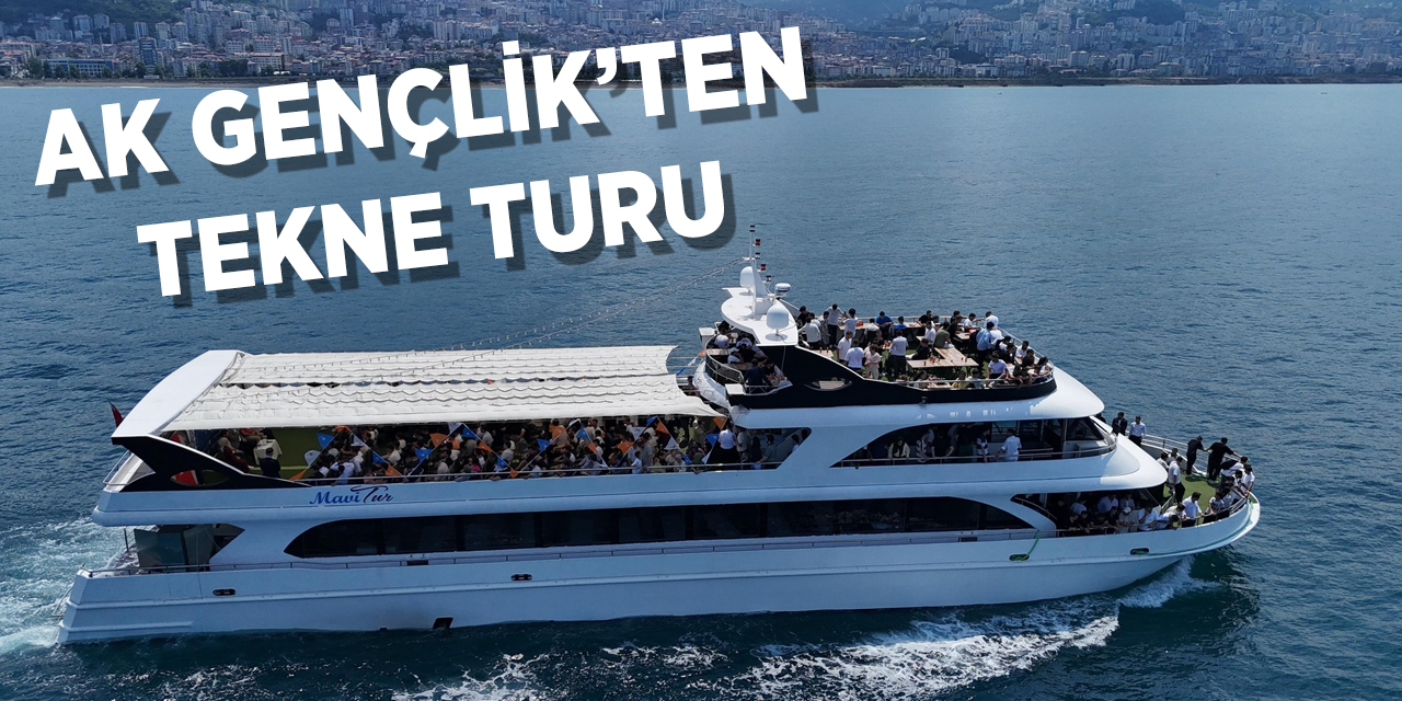AK Gençlik'ten Tekne Turu