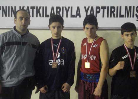 Boksörlerimiz Göz Kamaştırdı