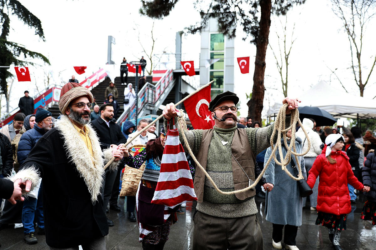 Kalandar Yaşatıldı