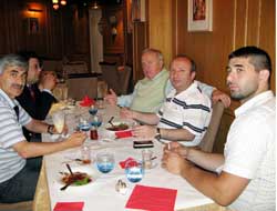 Vekilleri Ağırladı
