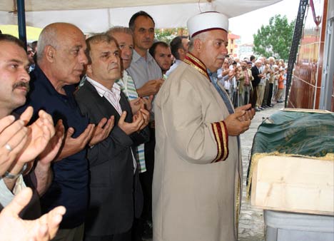 Babalarını Kaybettiler