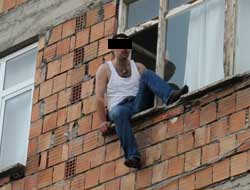 İntihar Etmek İstedi
