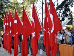 Atatürk'ü Andık