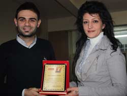 Kumaş'a Plaket