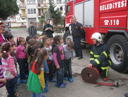 İtfaiyeden Miniklere Bilgilendirme