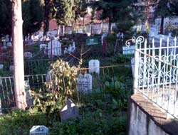 Belediyeden mezarlık atağı