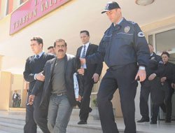 Çatıdan Atlamak İstedi