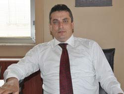 Yürüyüştekiler Siyasilerin Maşası!
