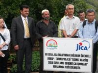 Çınarlık Köyü’ndeki çilek üreticilerine eğitim verildi.