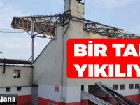 Bir Tarih Yıkılıyor