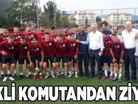 Komutandan Ziyaret
