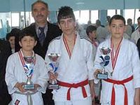 8 Birincilik Aldık