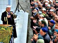 Çiftçi Toprağa Verildi.