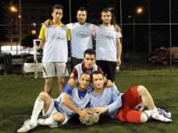 Futbol Turnuvası Düzenliyor