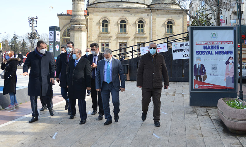 trabzon-valisi-ismail-ustaoglu1.jpg