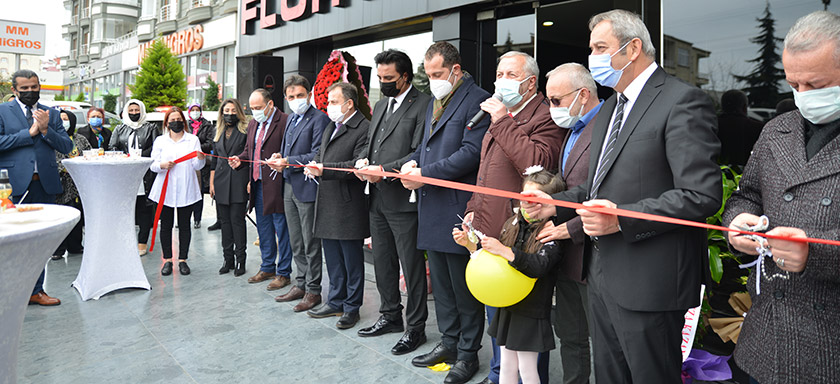 akcaabat-nergiz-turan-gelinlik4.jpg