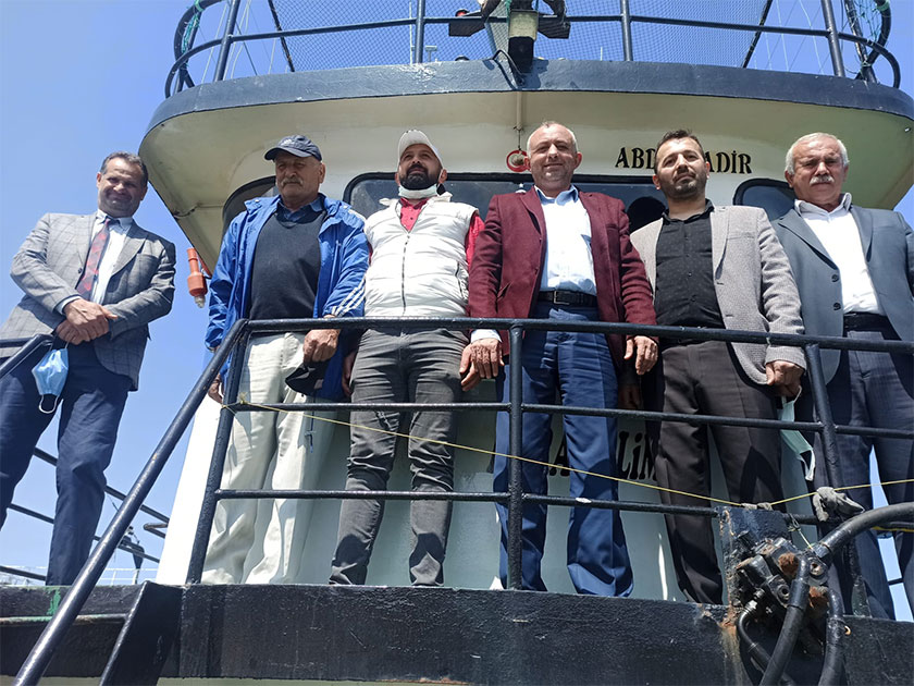 mhp-akcaabat-ilce-baskani-adem-celik-balikcilari-dinlkedi.jpg