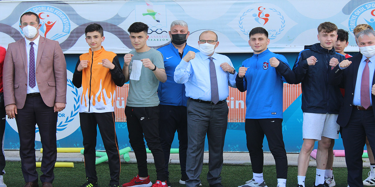 trabzon-valisi-ismail-ustaoglu-akcaabat-sebat-genclik-sporu-ziyaret-ett1i.jpg