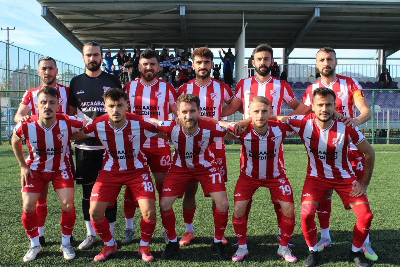 akcaabat-sebat-genclik.jpg