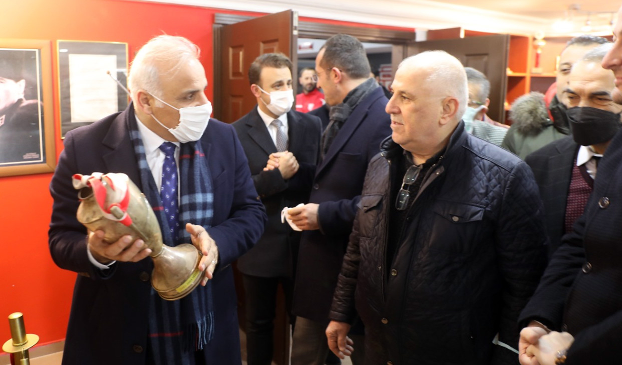 murat-zorluoglundan-sebata-ziyaret.jpg