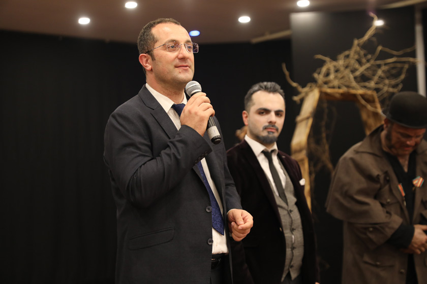 erol-gunaydin-tiyatro-gunleri.jpg