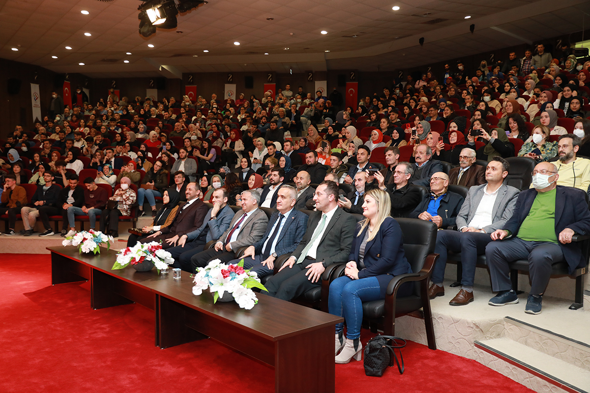 hayati-inanc-soylesi-trabzon-universitesi-4.jpg