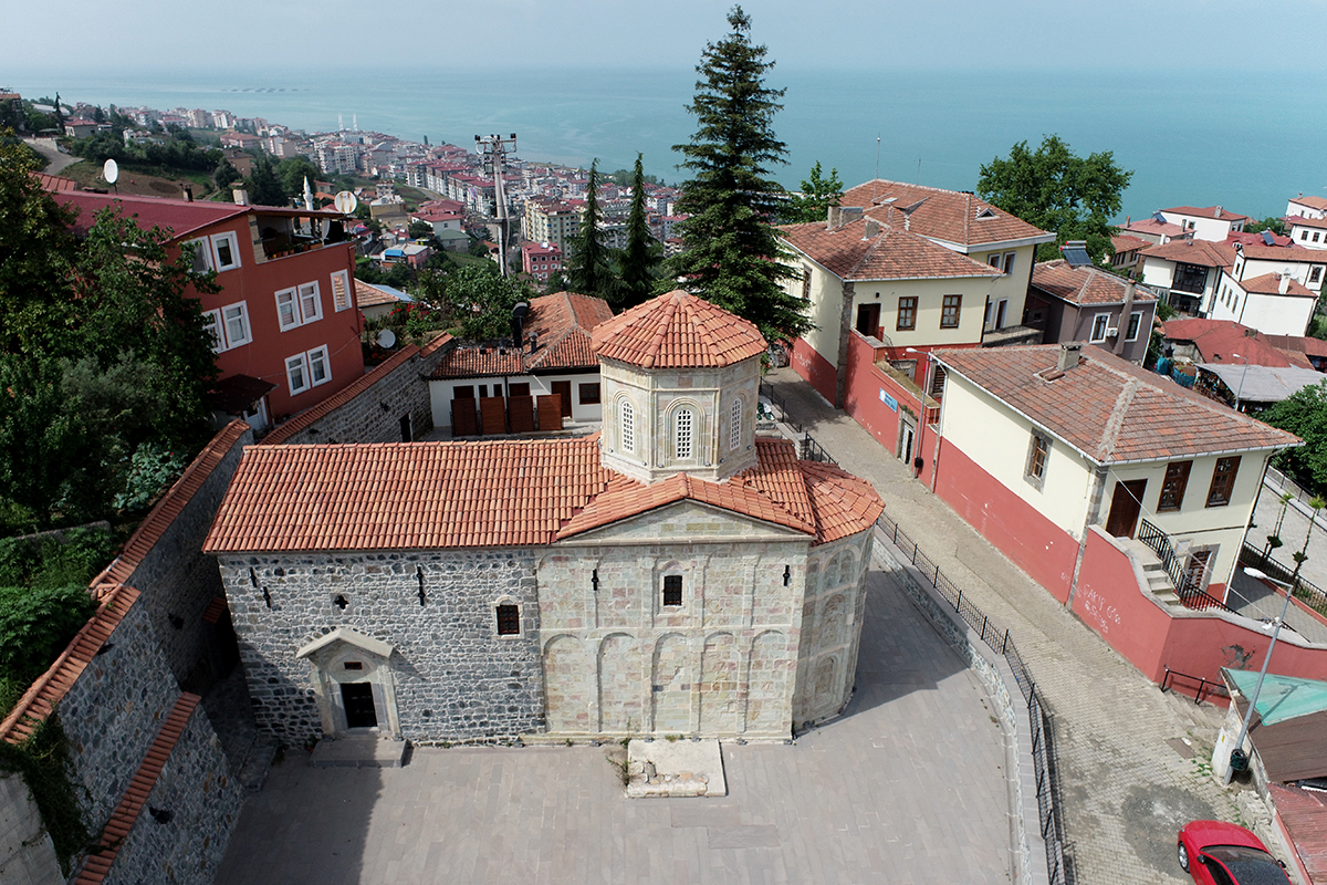 st-michael-kilisesi-001.jpg