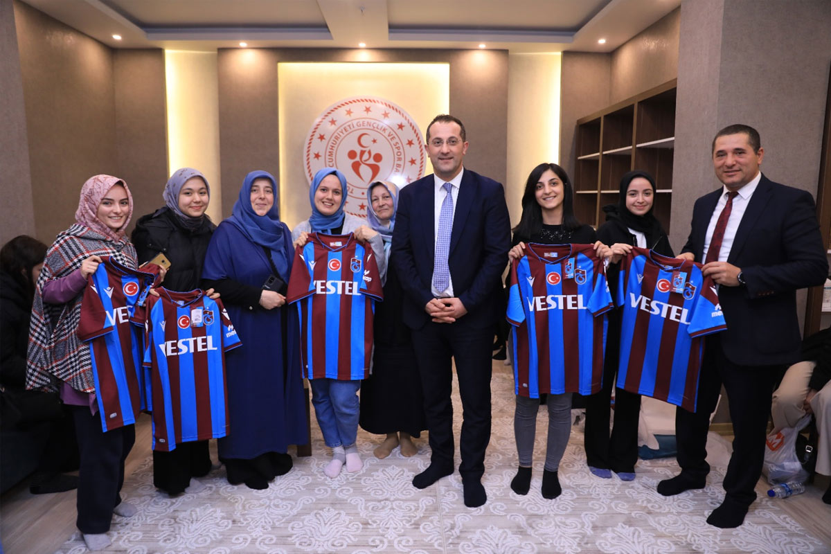 baskan-ekim-genclerlee.jpg