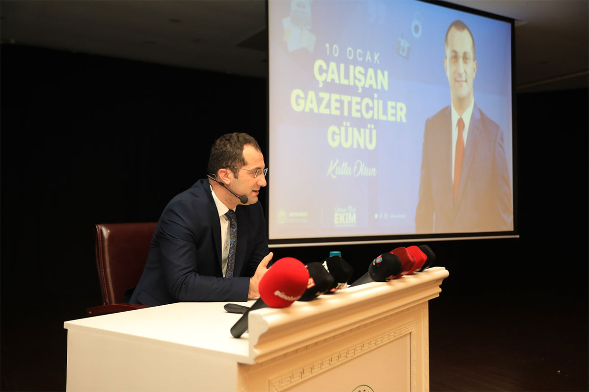 akcaaabat-belediye-baskani-ekima.jpg