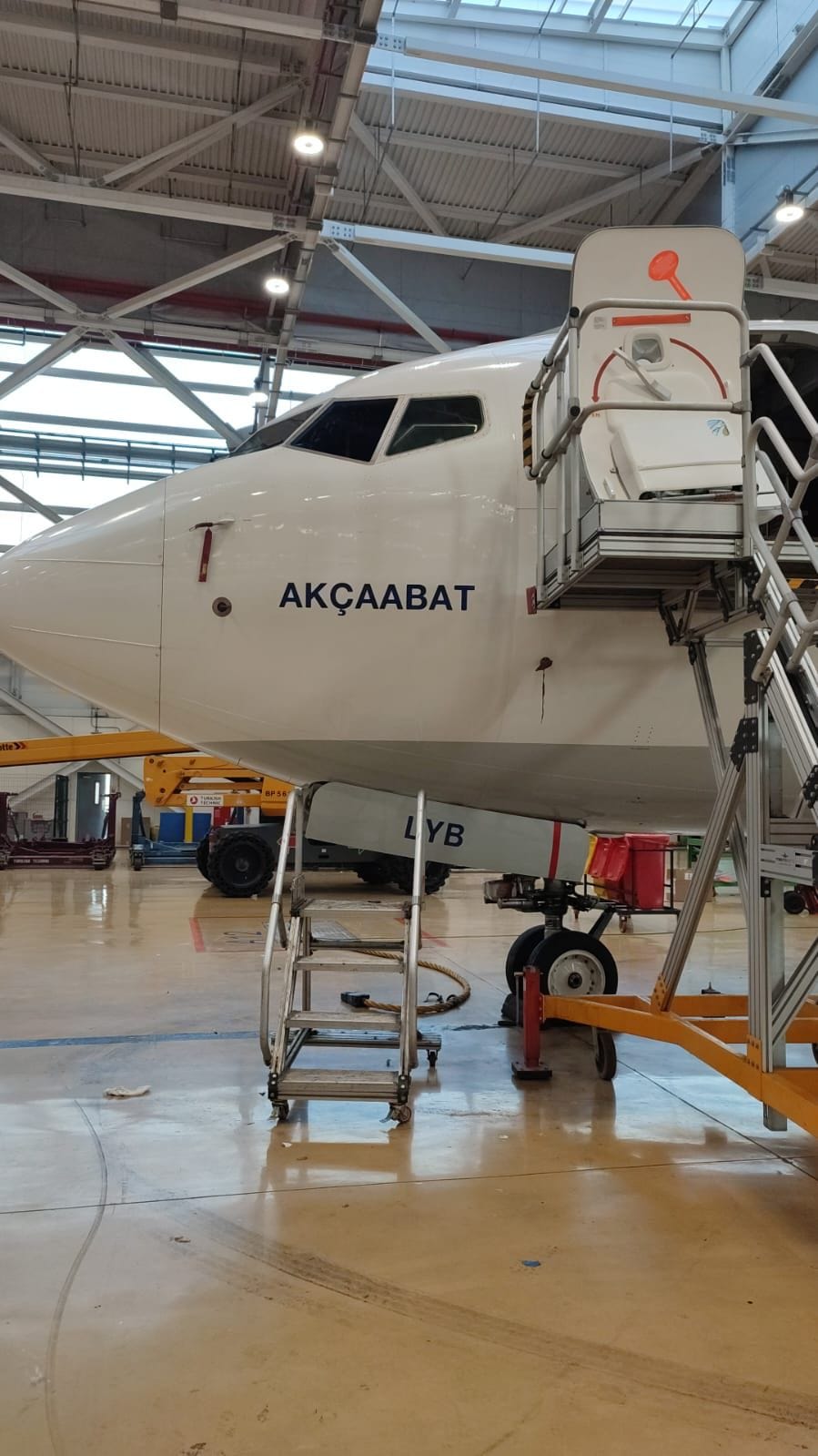 thy-akcaaabat-ucagi.jpg