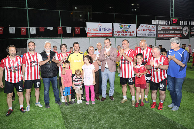 akcaabatta-kurumlar-arasi-futbol-turnuvasi-sona-erdi-10.jpg