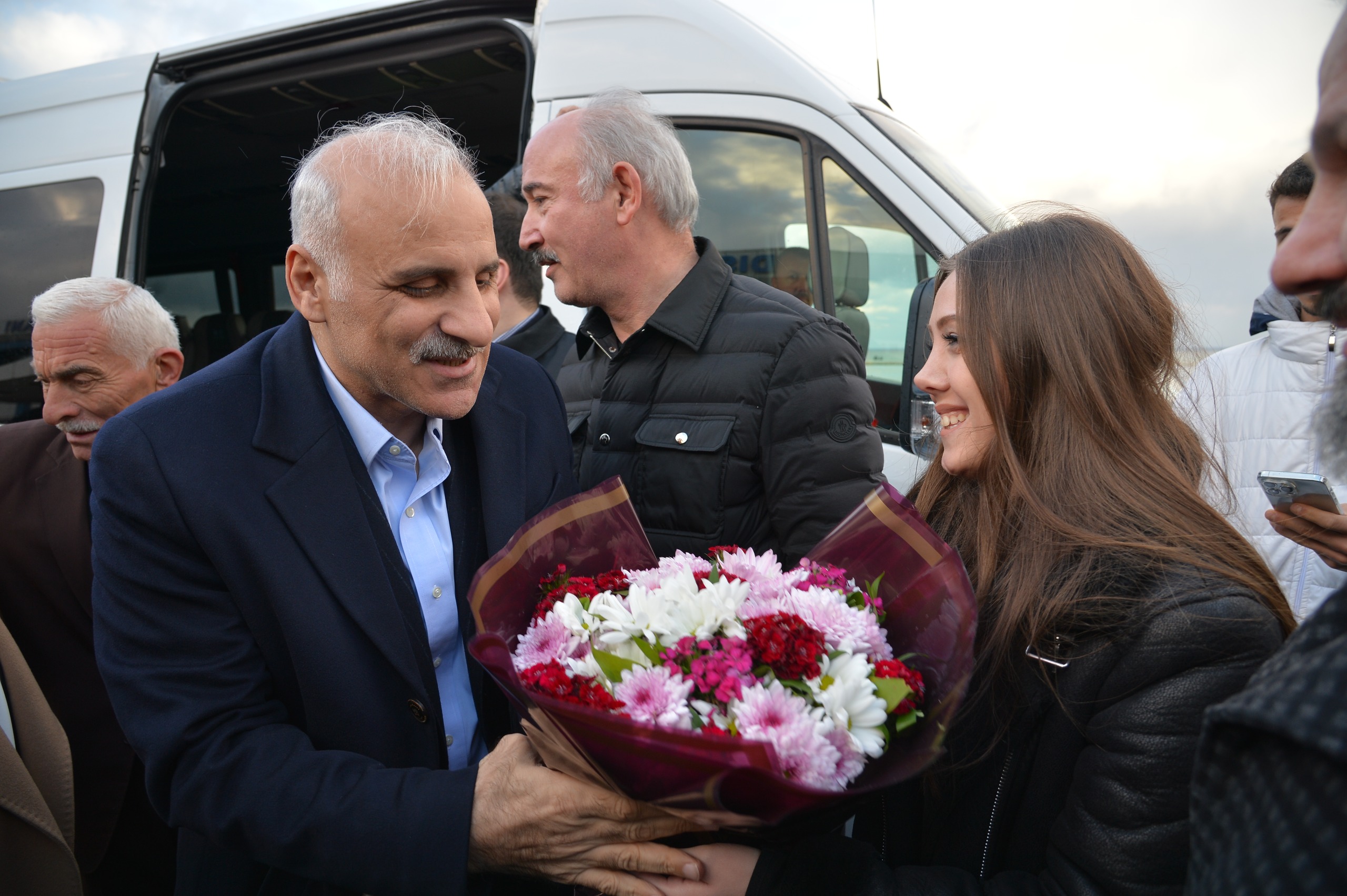 trabzon-buyuksehir-belediye-baskani-murat-zorluoglu12.jpg