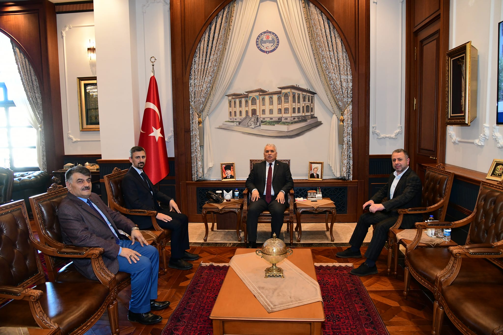trabzon-valisi-akcaabattan-ziyaret.jpg