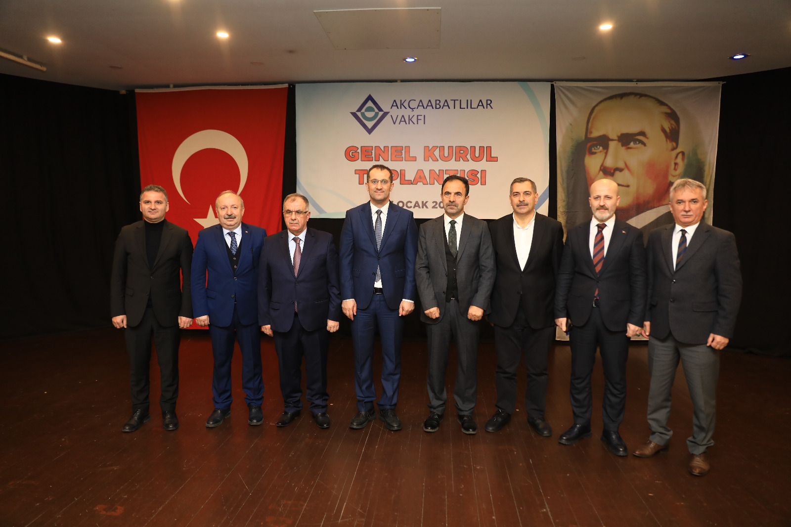 akcaabatlilar-vakfi-ko0ngres-i-yonetim-kurulujpeg.jpeg