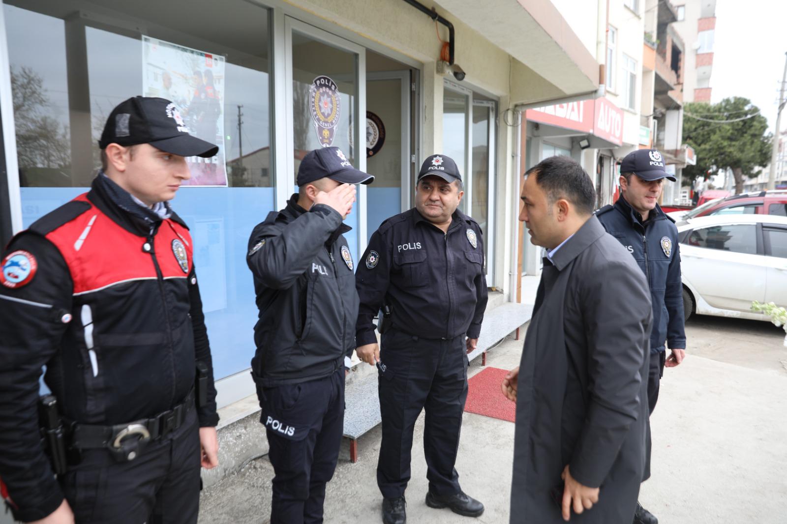 protokolden-emniyete-bayram-ziyareti.jpg