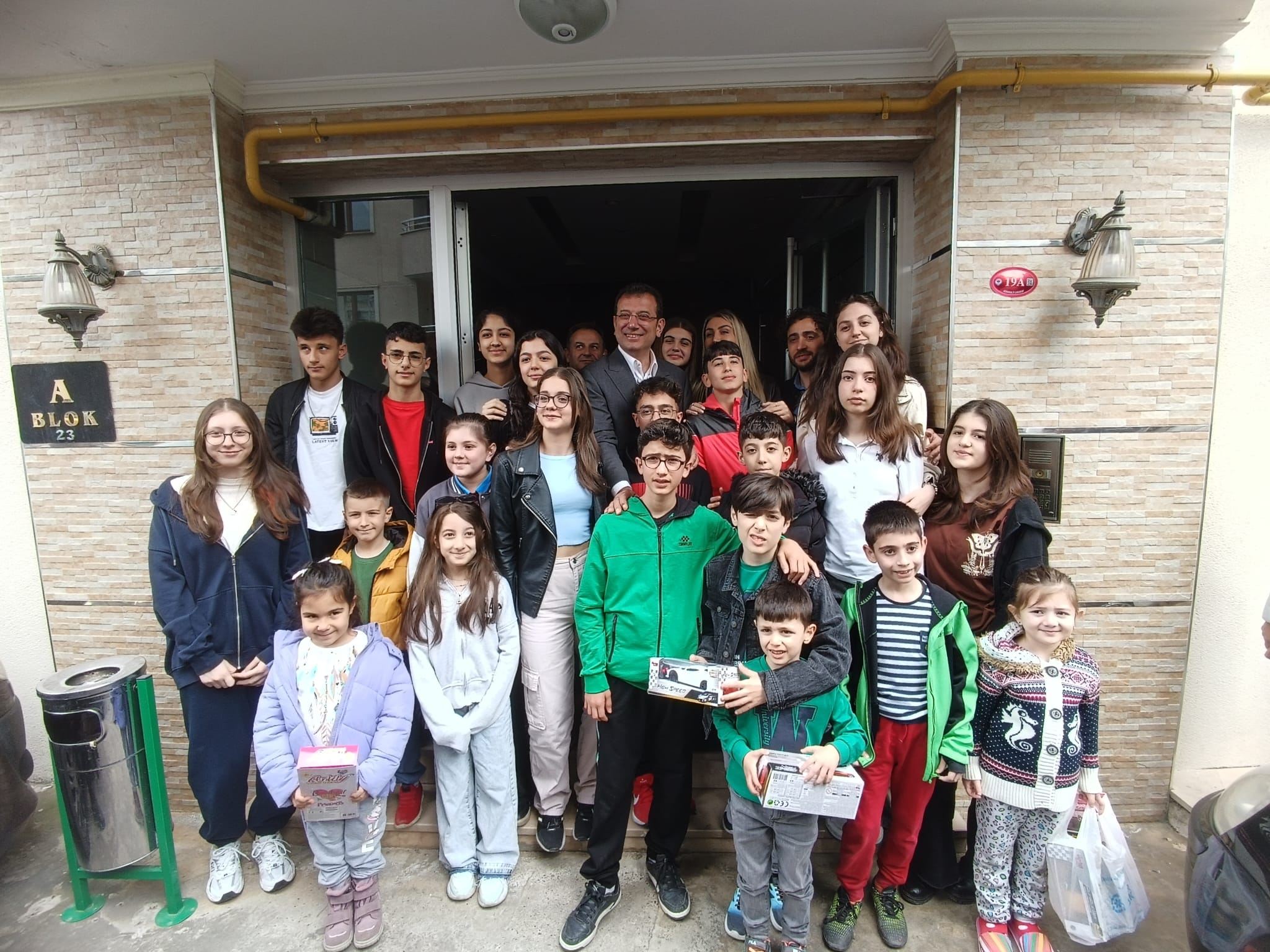 ekrem-imamoglu-akcaabatta.jpg