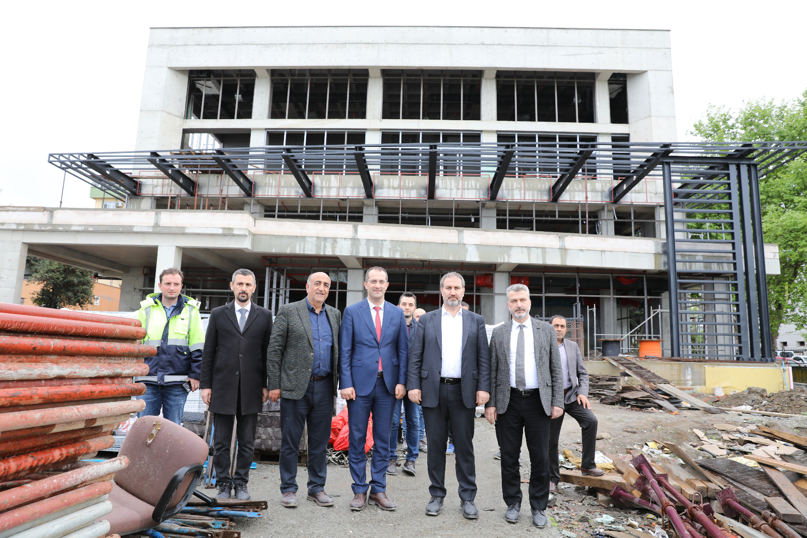akcaabat-belediyesi-akcaabata-deger-katacak-vizyon-projelerin-hayat-bulmasi-icin-calismalarina-araliksiz-devam-ediyor-1.jpeg