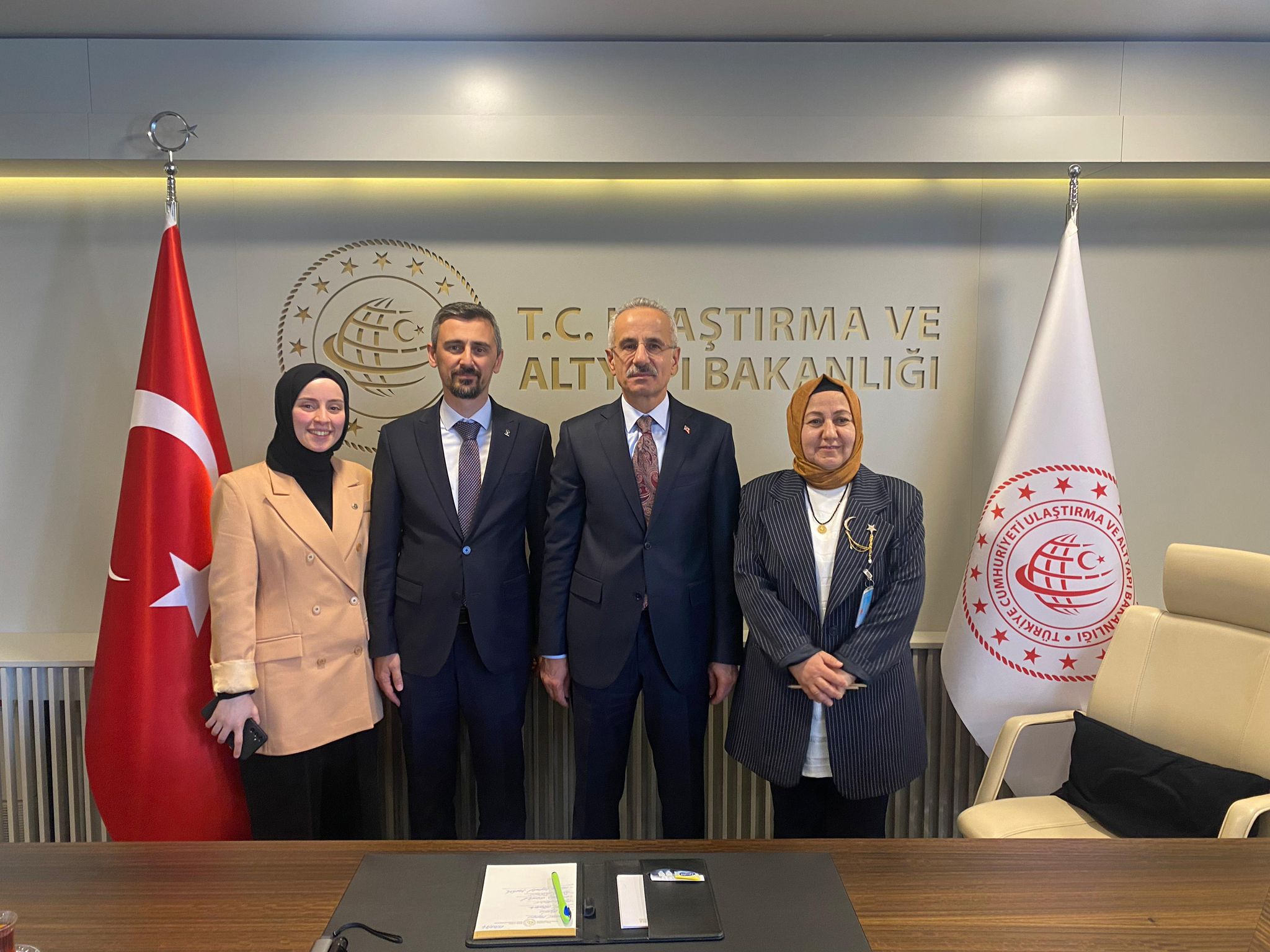 adalet-ve-kalkinma-partisi-ak-parti-akcaabat-ilce-yonetimi-ankaraya-cikarma-yapti-1.jpeg