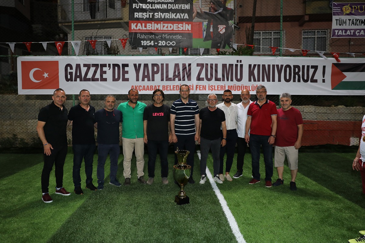 akcaabatta-kurumlar-arasinda-duzenlenen-futbol-turnuvasi-yapilan-final-maci-ve-odul-toreni-ile-sona-erdi.jpeg