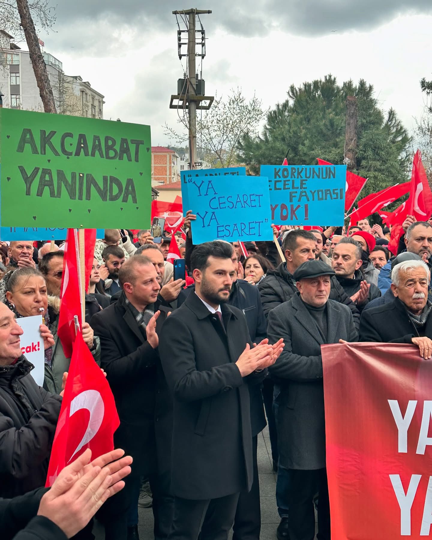 imamogluna-baba-ocagindan-tam-destek1.jpg