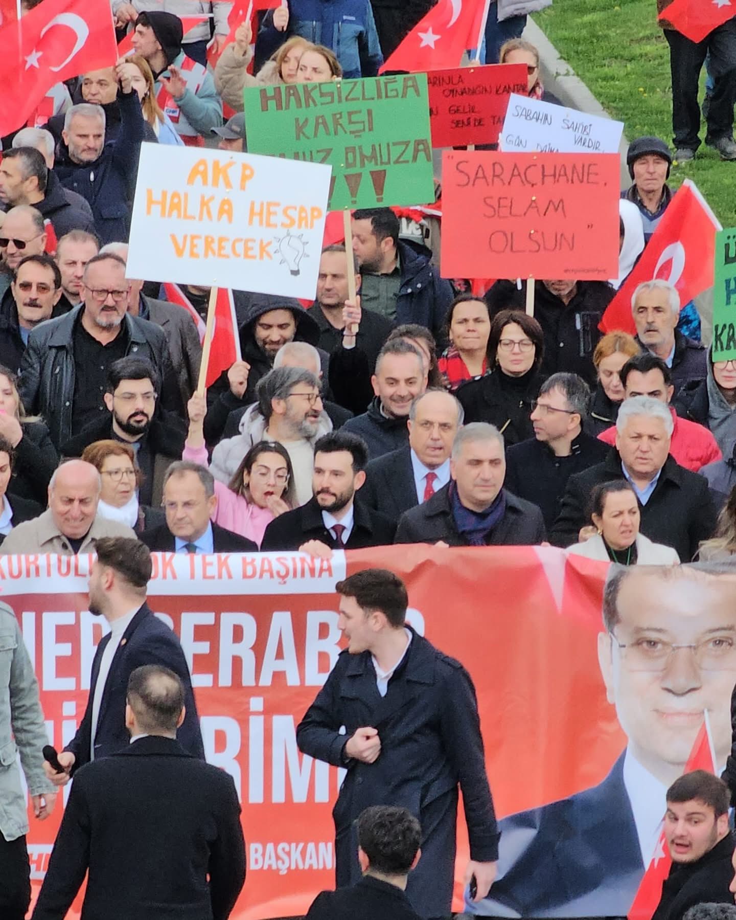imamogluna-baba-ocagindan-tam-destek3.jpg
