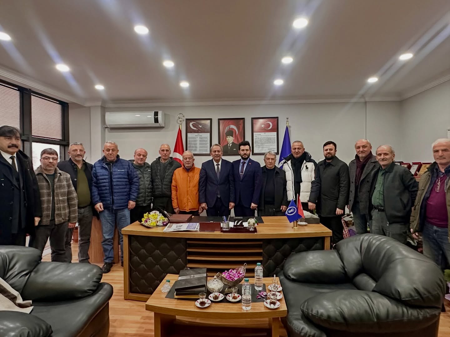 chp-akcaabat-ilce-teskilatindan-oda-baskanlarina-tebrik-ziyareti.jpg