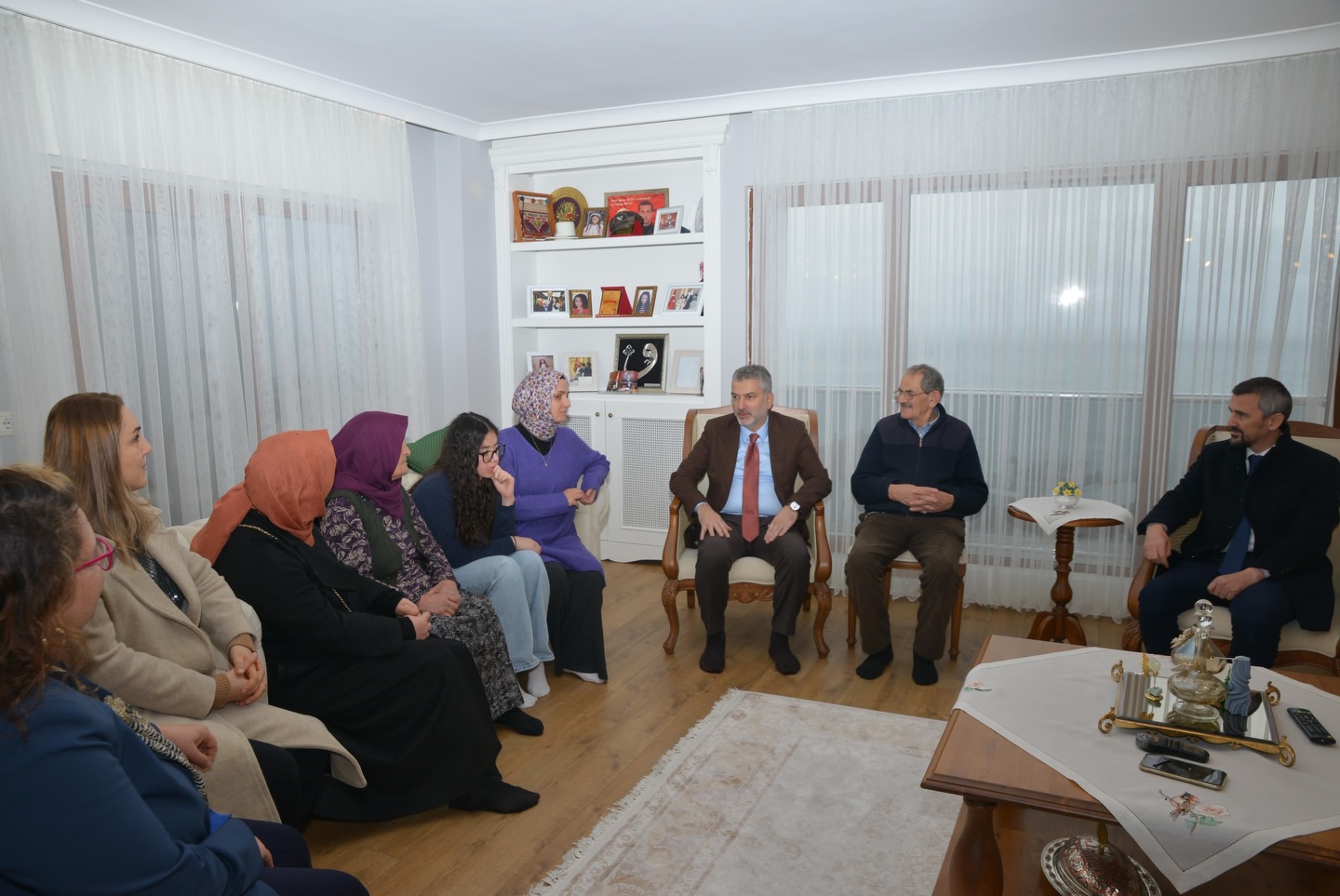 sezgin-mumcu-ozel-harekat-komiser-yardimcisi-tamer-aktasin-kiymetli-esi-fatma-aktasin-hanesinde-misafiri-oldu1.jpg
